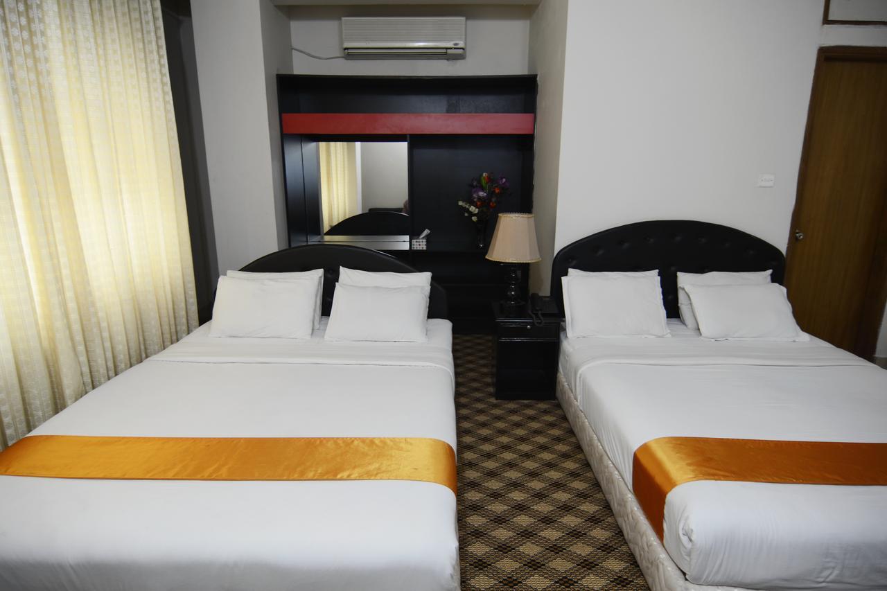 Holiday Xpress Dhaka Exterior photo